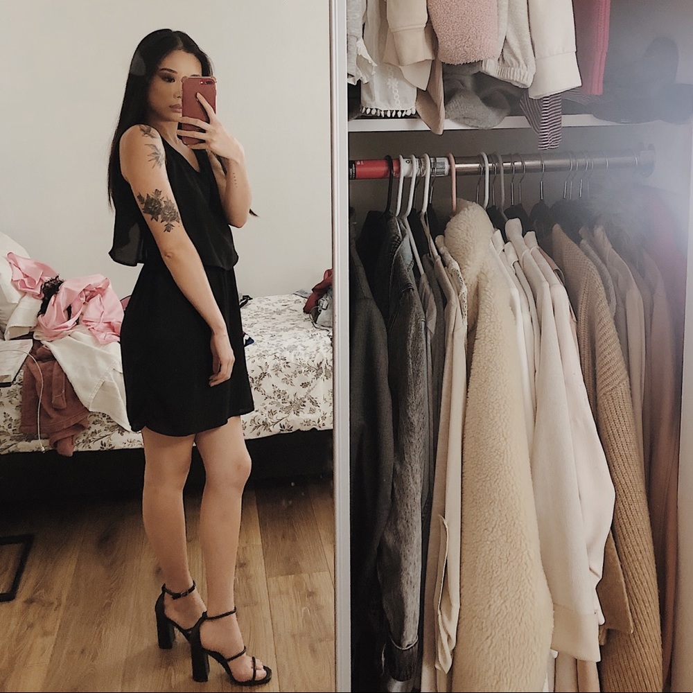 Black flowy dress